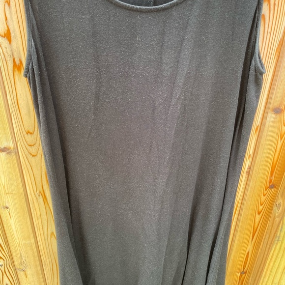 Chalet cotton knit Scoopneck sleeveless dress. - Picture 4 of 6